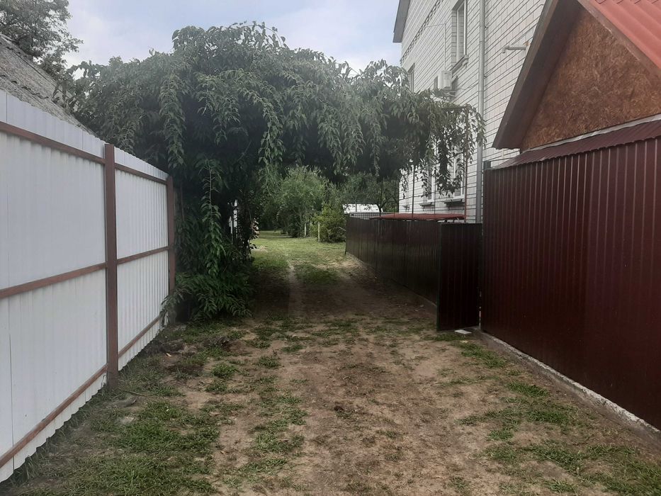 Продаж земельної ділянки з комунікаціями в Кончі Заспі