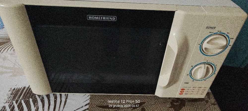 Mikrofalówka uszkodzona