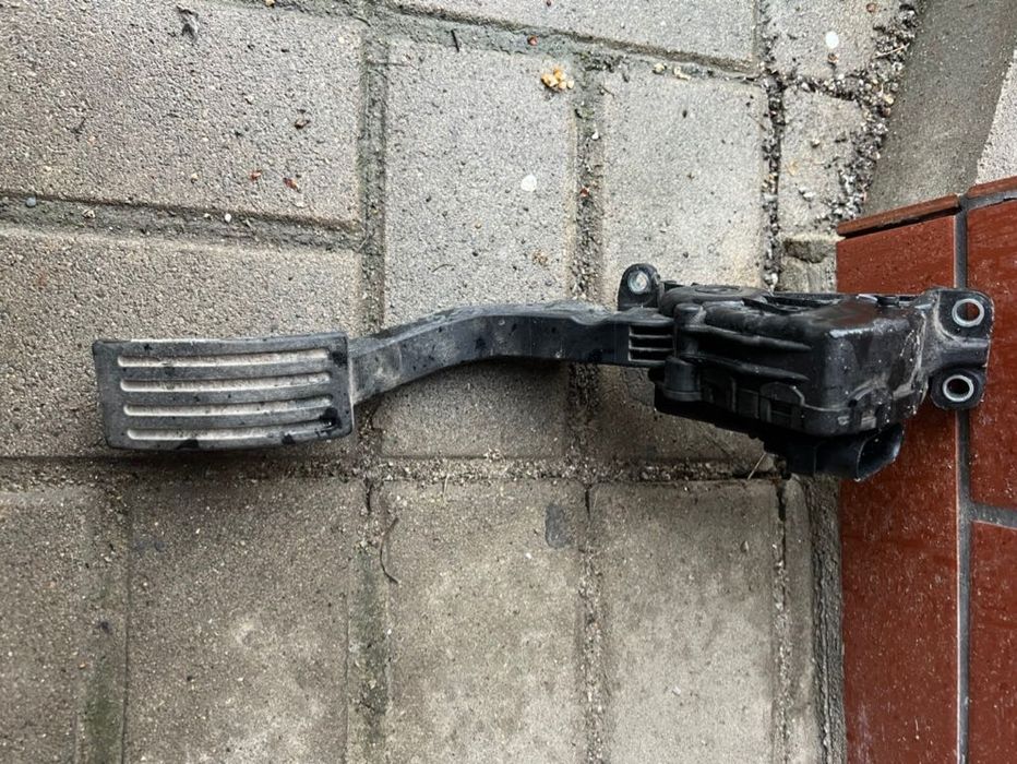 Części FORD FOCUS Mk II różne, sprzedaż w całości