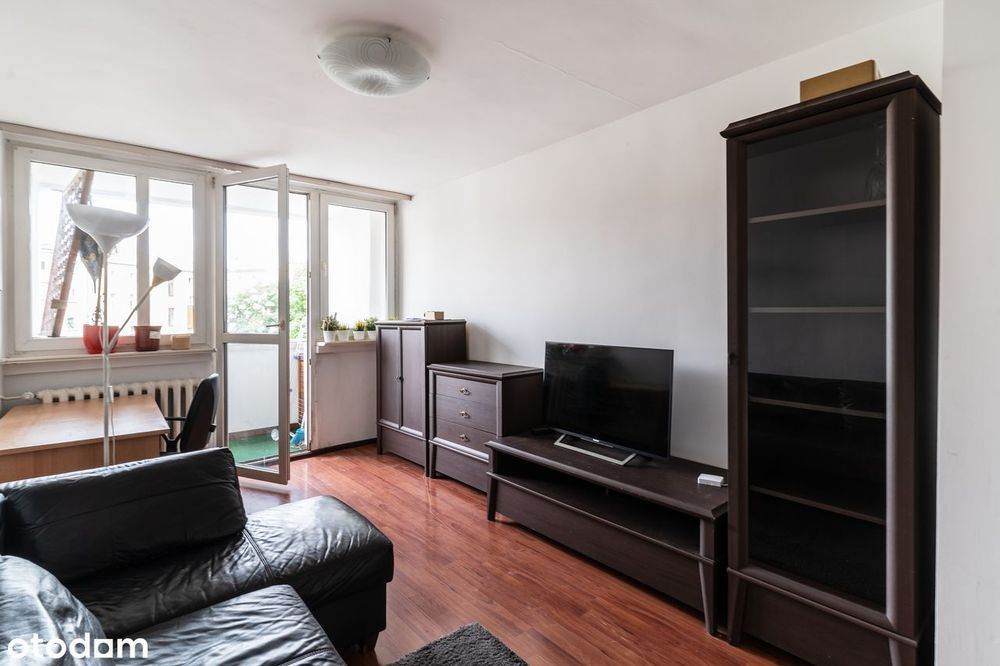 2-pok, zadbane, w pełni rozkładowe, balkon, media miejskie. CENTRUM