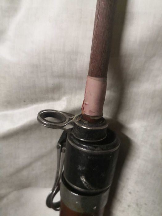 2 canas de pesca com extensor