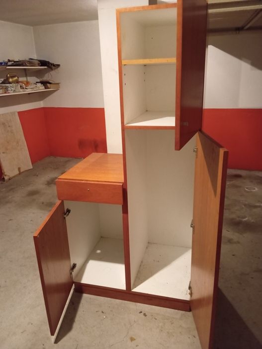 Vendo Armário para arrumação em mogno