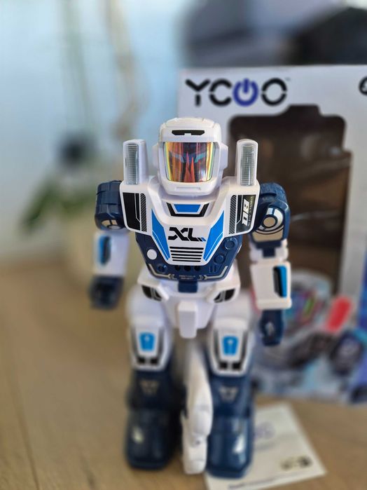 Zabawka Robot interaktywny zdalnie sterowany.