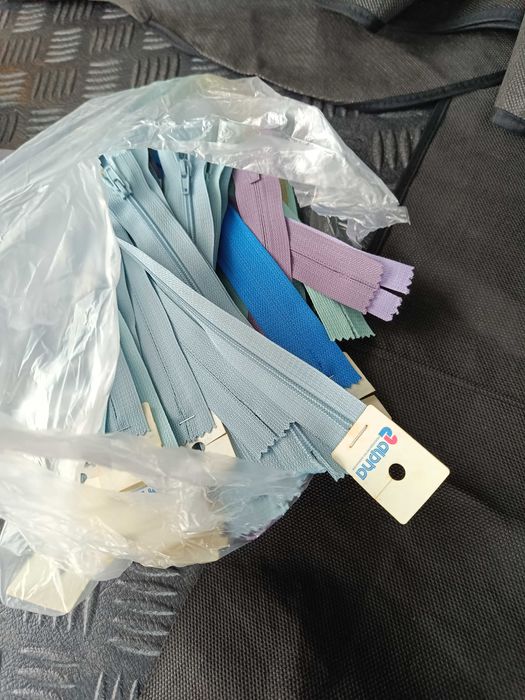 Materiały różne i zamki