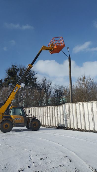 Послуги спецтехніки, риття котлованів, каналізації