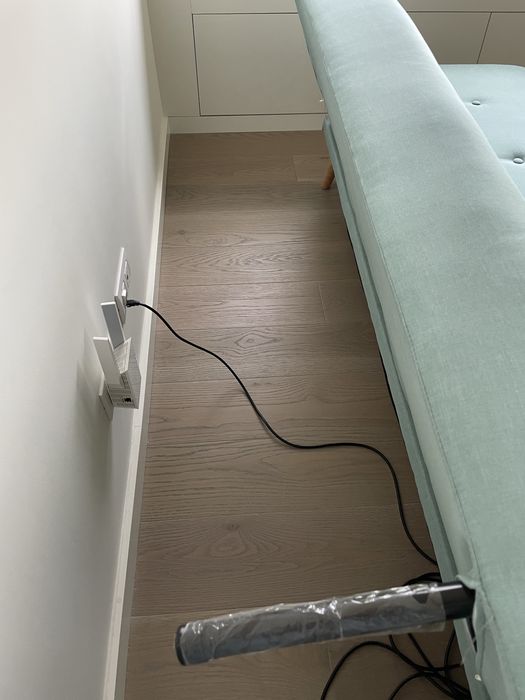 Sofá cama verde menta em muito bom estado