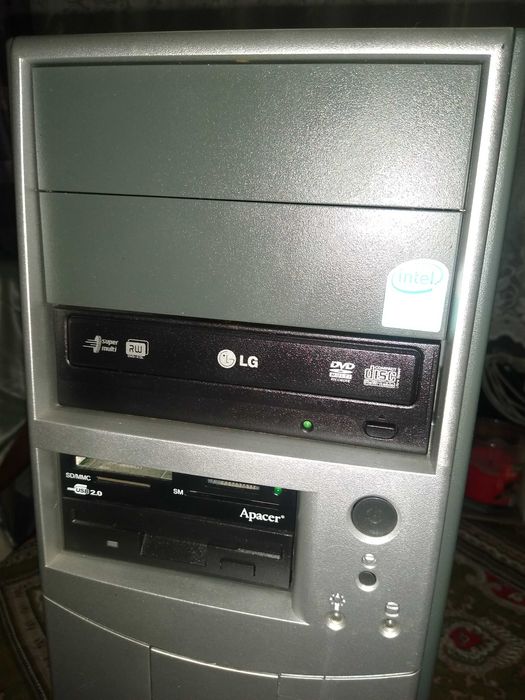 Komputer stacjonarny z Linux, 150 zł.