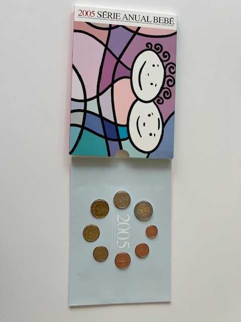 conjunto com 21 set de moedas de euro