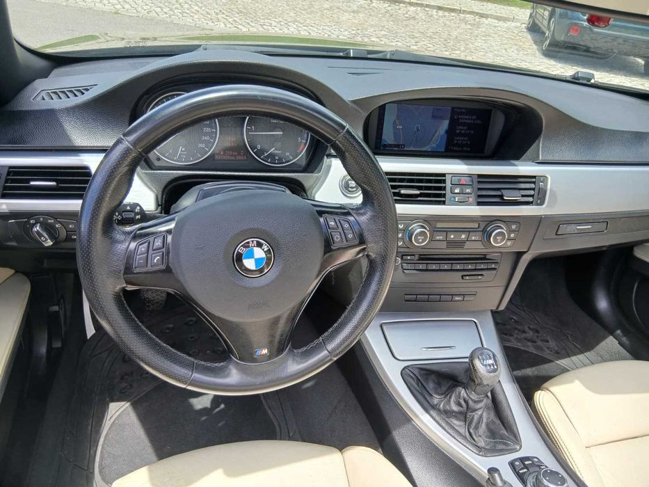 BMW 320d Cabrio (E93) Pack M – 177cv – 130.000km – Nacional