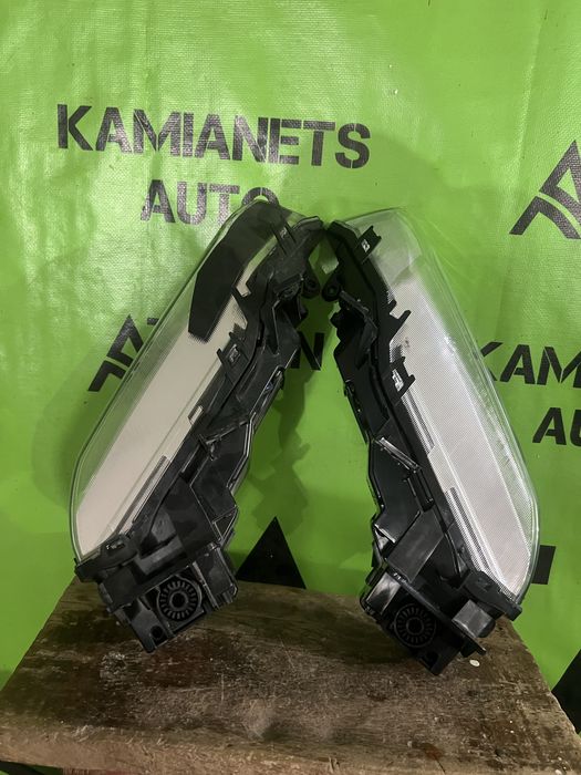 Противотуманна фара на Інфініті qx 80 qx 30