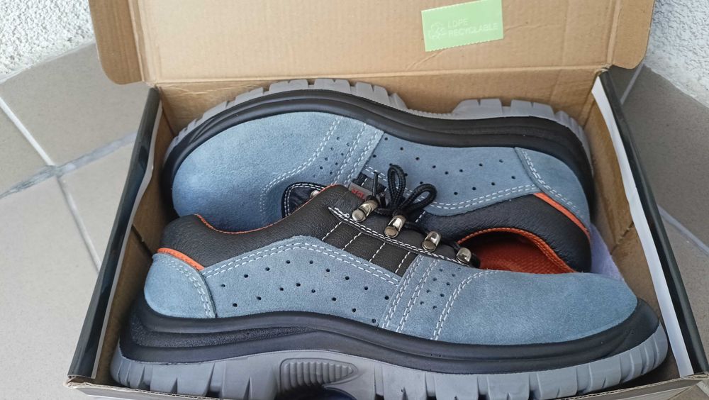 Nowe Buty Robocze roz.43 i 42
