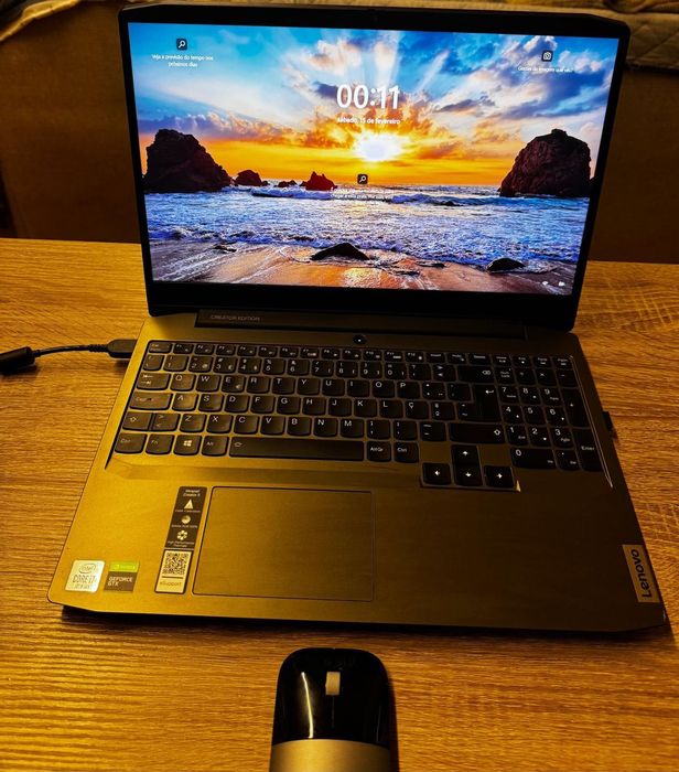 Vendo portátil Lenovo IdeaPad Creator 5 – modelo 15IMH05