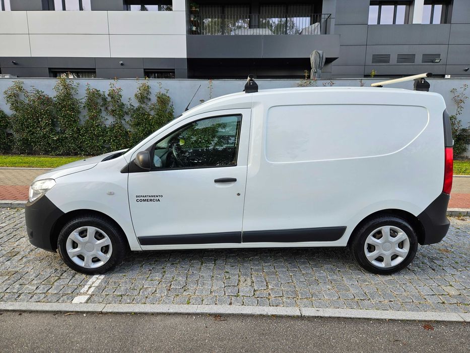 Dacia Dokker em excelente estado com poucos kms