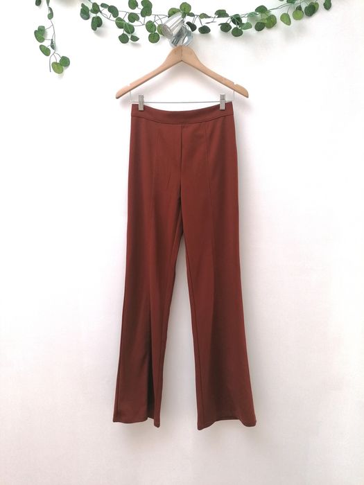 Calças Castanhas Flare