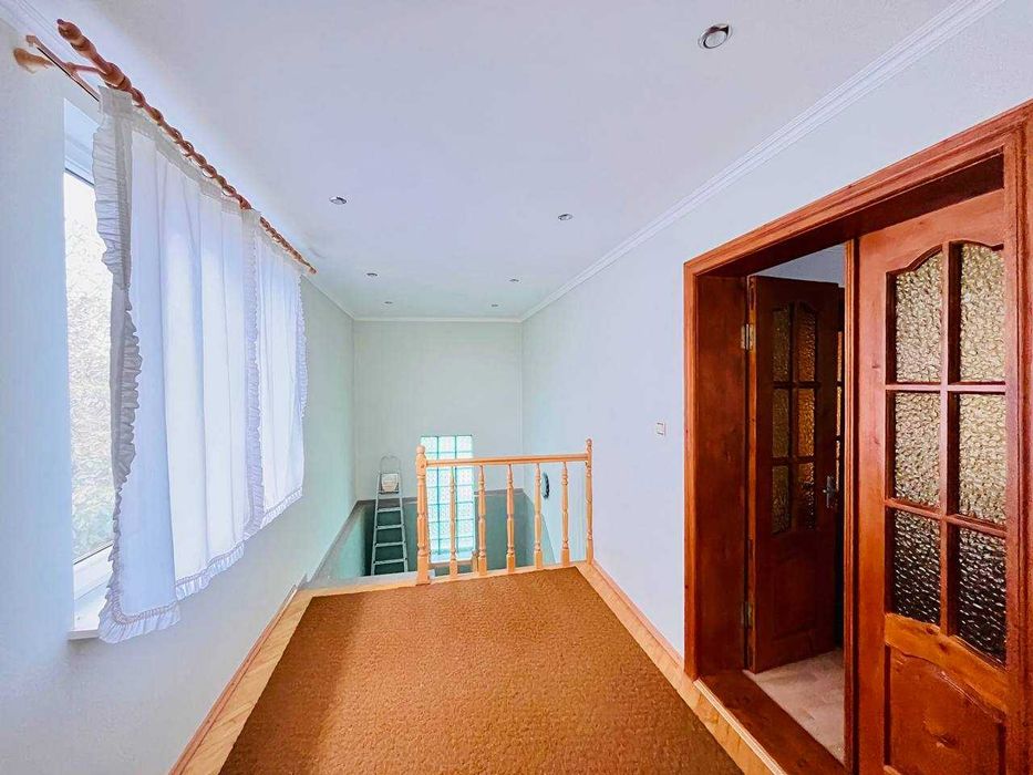 Продається будинок біля Івано-Франківська за вигідною ціною