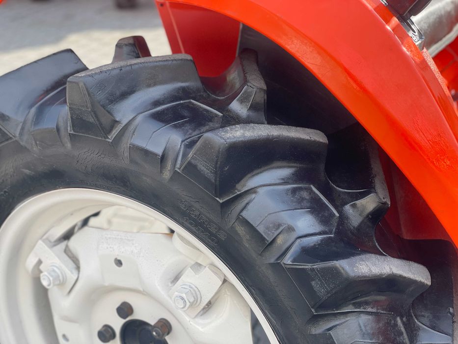 Kubota X-24 SATURN Японський Трактор