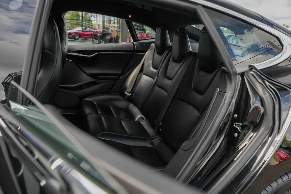 Tesla Model S 100D      2019