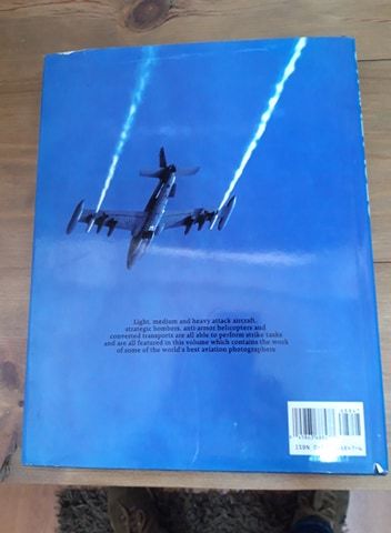 Strike Aces – Lindsay Peacock