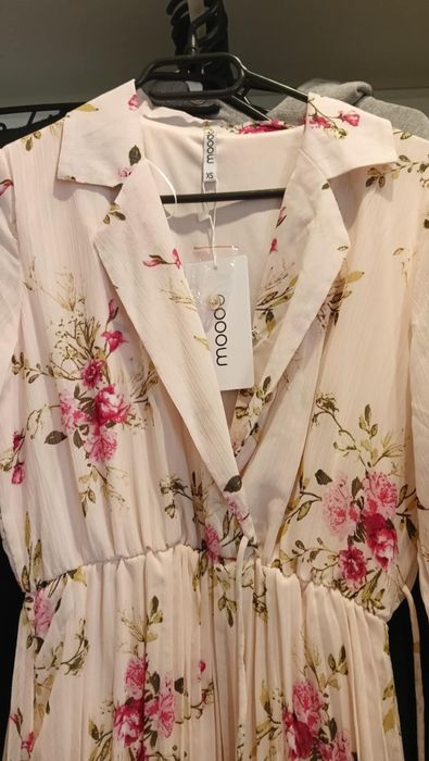 Elegancka długa sukienka