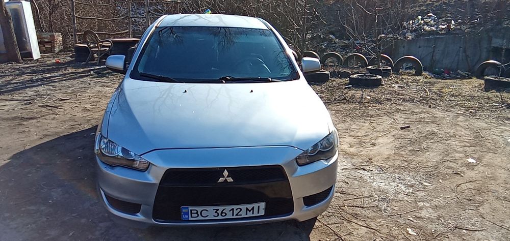 Мітсубіші лансер 10