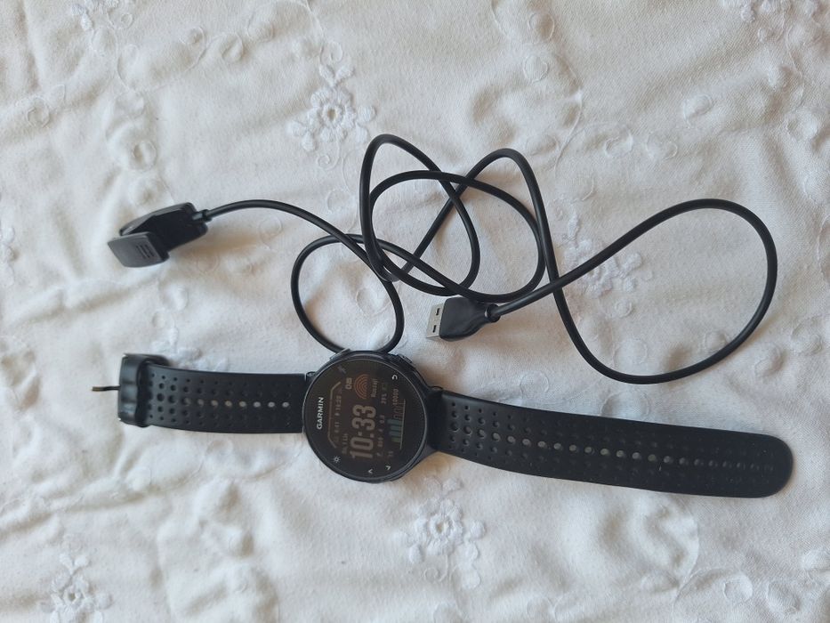 Garmin Forerunner 235