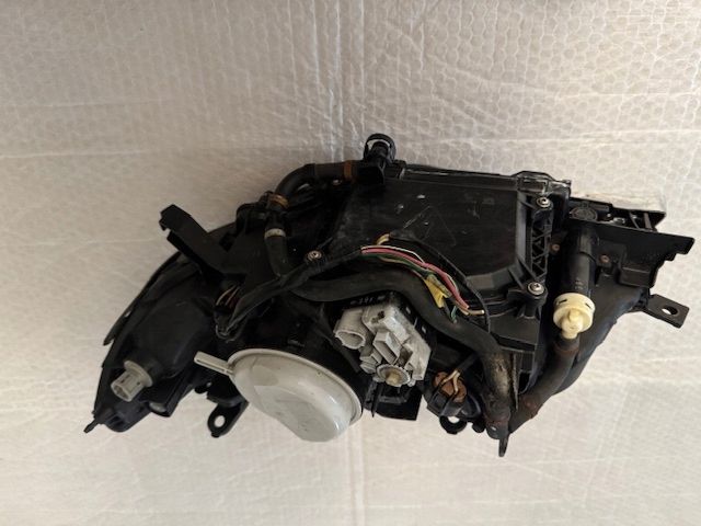 subaru legacy iv lampa prawa xenon lift 06-09 100-20959 koito cała kpl