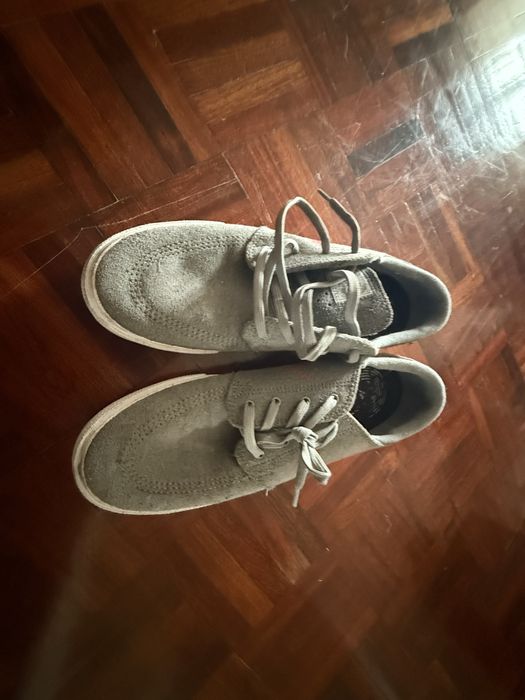 Sapato nike cinzento n42