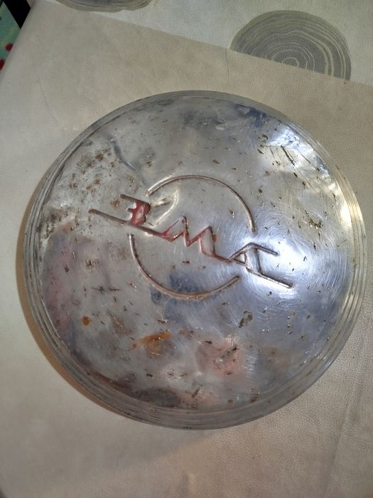 Продам колесные колпаки Москвич - 402, 403,407