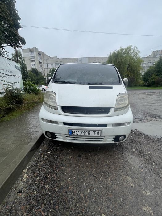 Опель віваро довга база opel vivaro long
