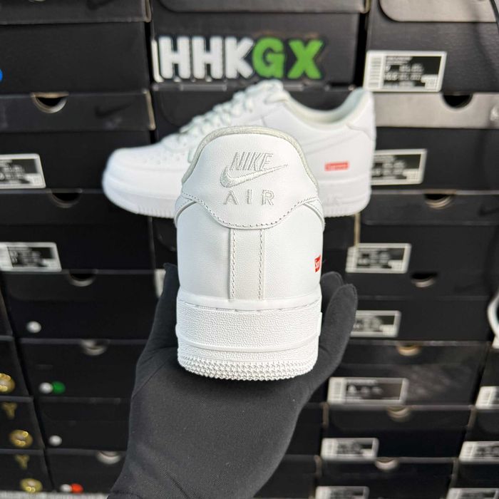 Nike Air Force 1 Low '07 Supreme Biały R.45