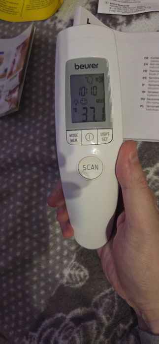 Termometr bezdotykowy Beurer FT 90 | Higieniczny i Precyzyjny | OKAZJA