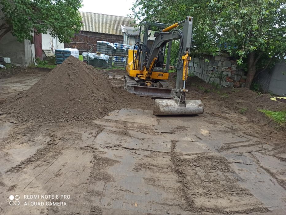 Koparka JCB 803 gąsienicowa