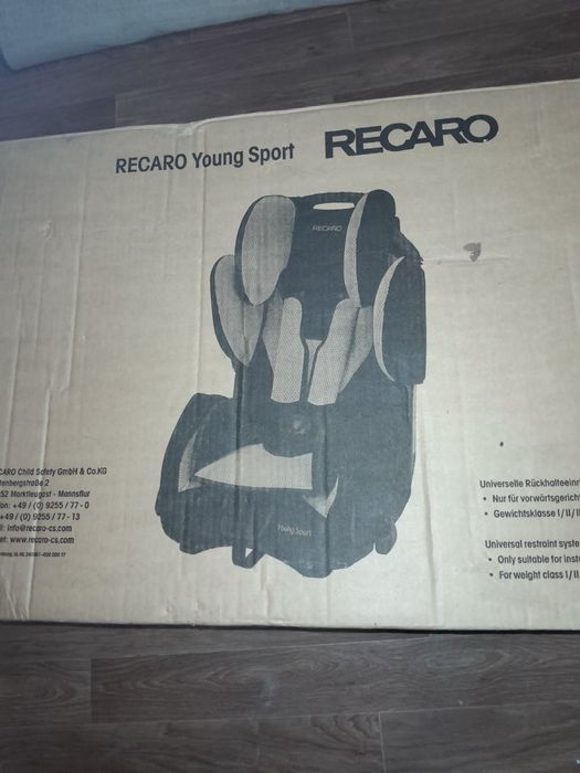 Автокрісло Recaro