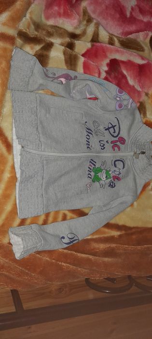 Кофточки, кофты, регланы на девочку 4-6 лет, 5 кофточек