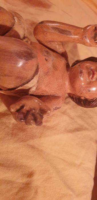 Menino Jesus em madeira