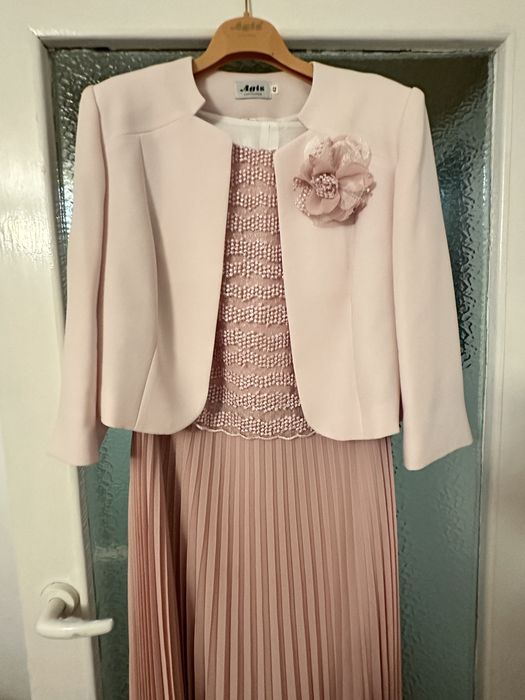 Elegancki komplet sukienka garsona wesele ślub blady róż babcia mama