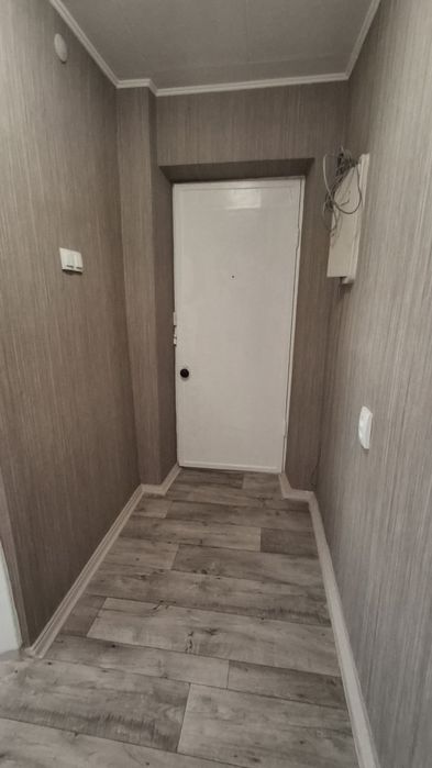 Продам 2 комнатную квартиру правый берег