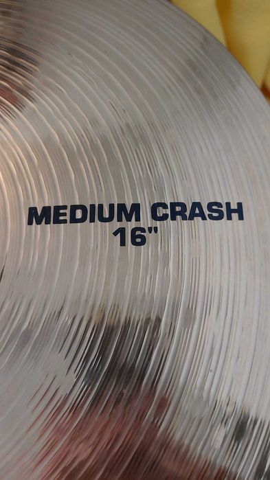 Pratos de bateria64283850565377124