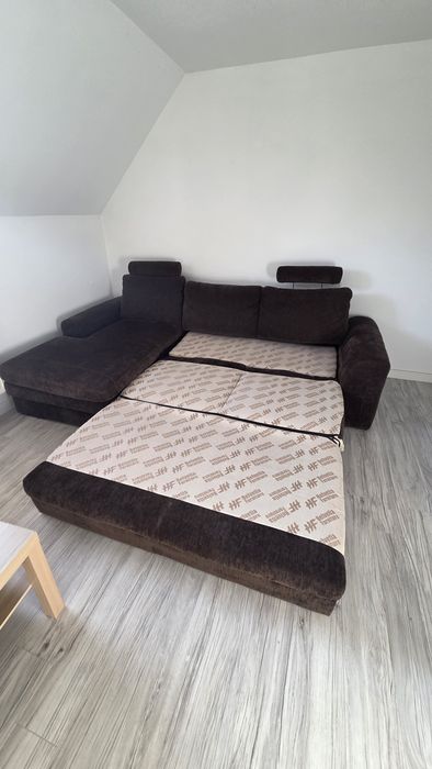 Brązowy narożnik kanapa wersalka z funkcją spania i dwoma schowkami