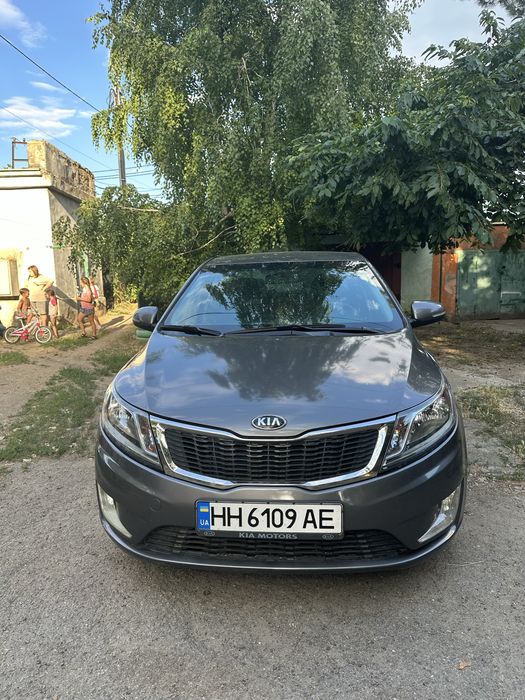 Продам Kia Rio 2012 1.6 бензин