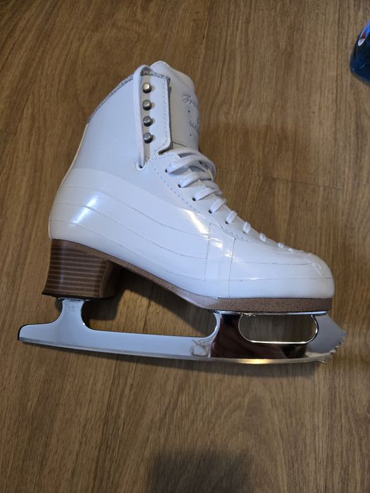 Łyżwy figurowe Jackson Freestyle 7.5 W