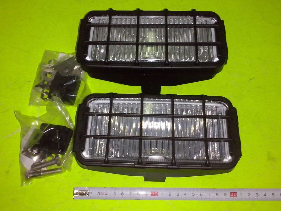 Par Faróis nevoeiro Mercedes T1 e T2 207D 307D 308D NOVOS