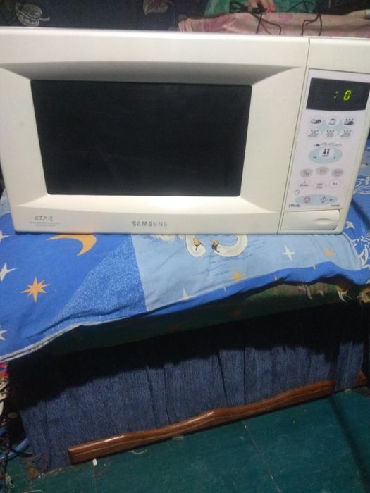 Доставка. Рабочая микроволновка  Самсунг