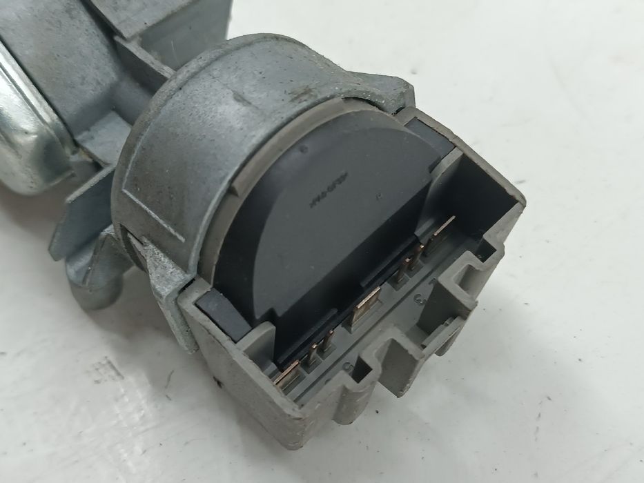 Canhão da ignição - FORD Focus II (DA_, HCP, DP) | 04 - 13
