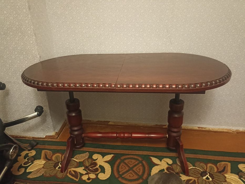 Продам стіл розкладний