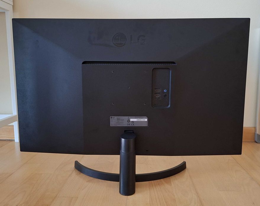 Monitor LG 32'' - Full HD - IPS com pouco uso Entregue na caixa