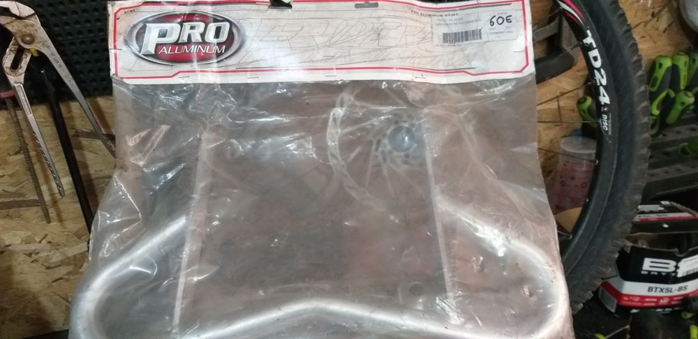 Protecoes de mota crd