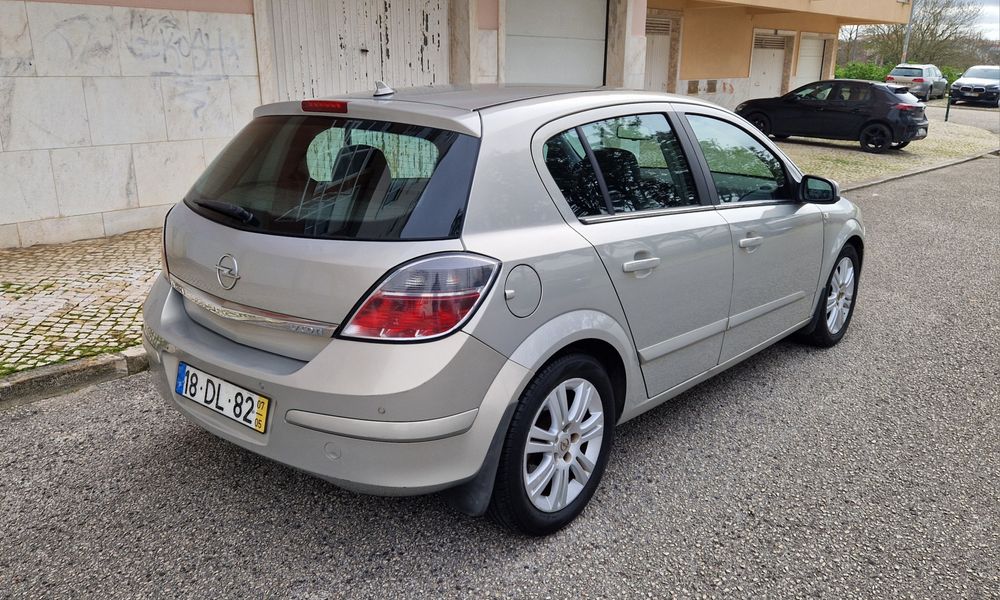 Opel Astra 1.7 CDTi Edition | Apenas 195.000 KM