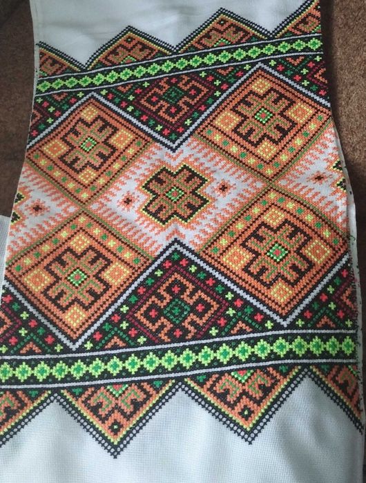 Вишитий обрядовий рушник