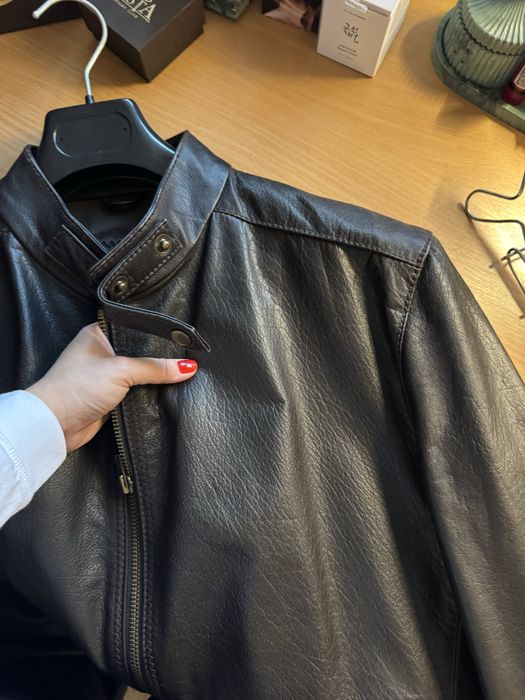 Натуральна шкіряна куртка